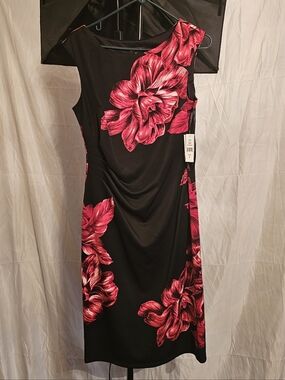 Glamour Black Dress with Fuchsia Floral Print - Elegant Sleeveless Sheath (NEW)